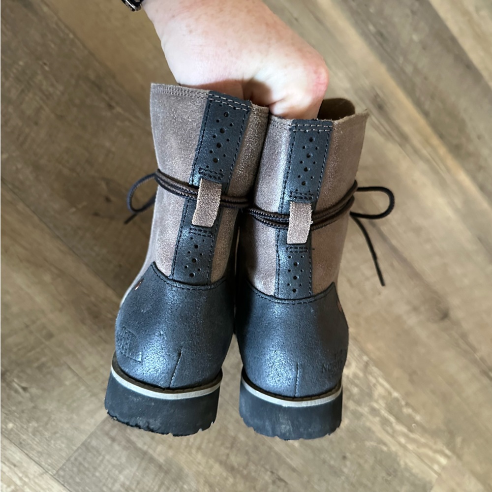 The North Face Ballard Lace Suede Boot - Picture 4 of 10